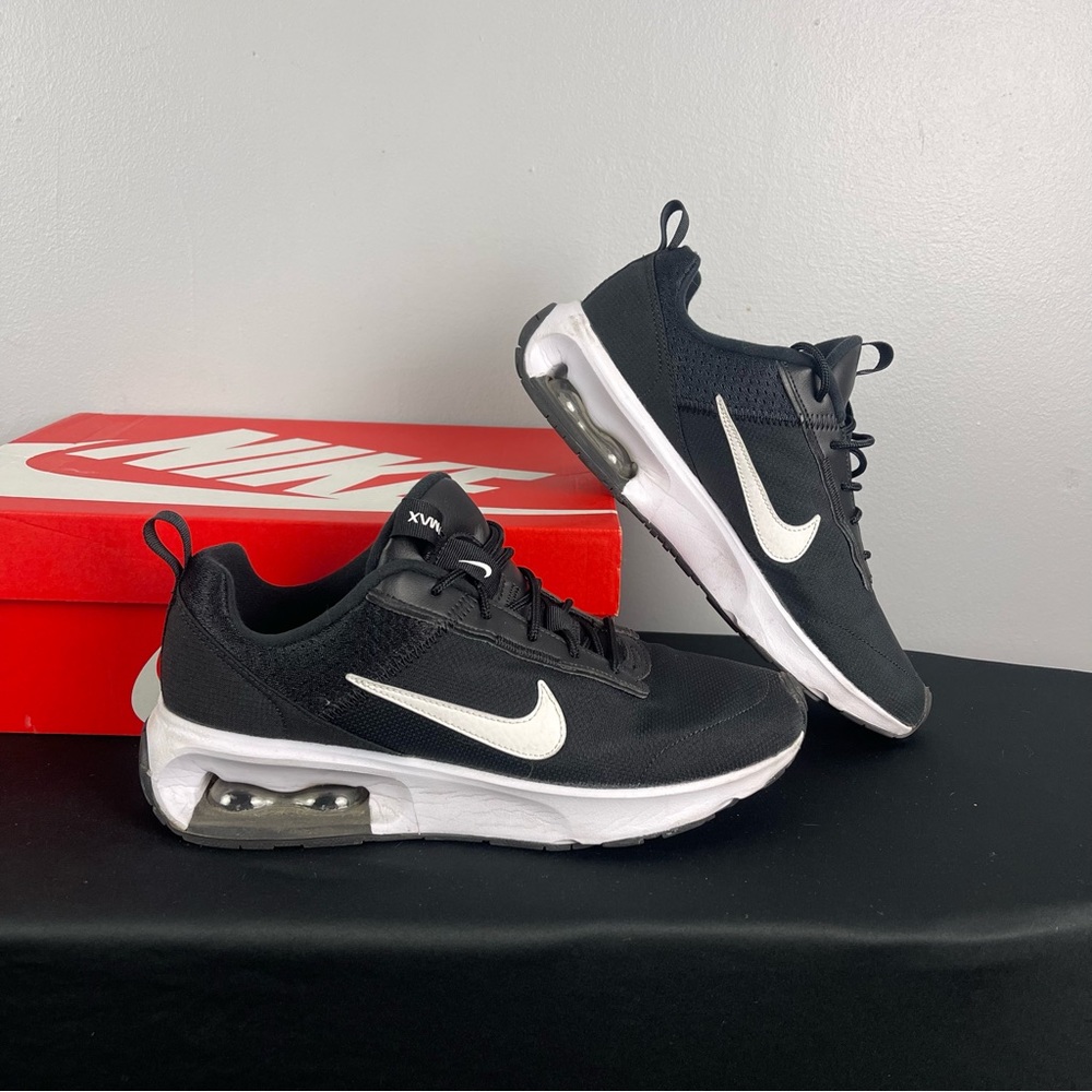 mens black and white nike air max
